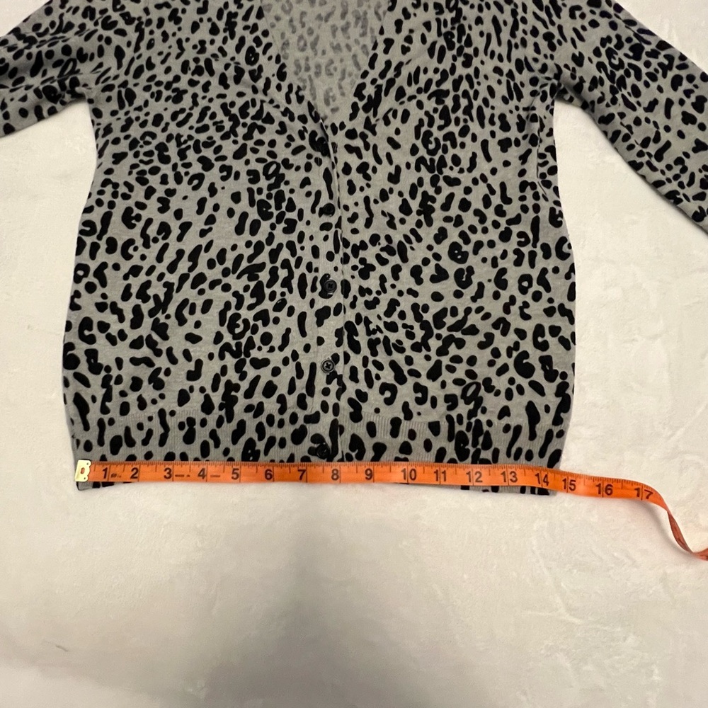 Gray Animal Print Sweater - Picture 5 of 8